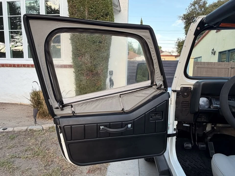 1993 Jeep YJ Wrangler - Image 15 of 19