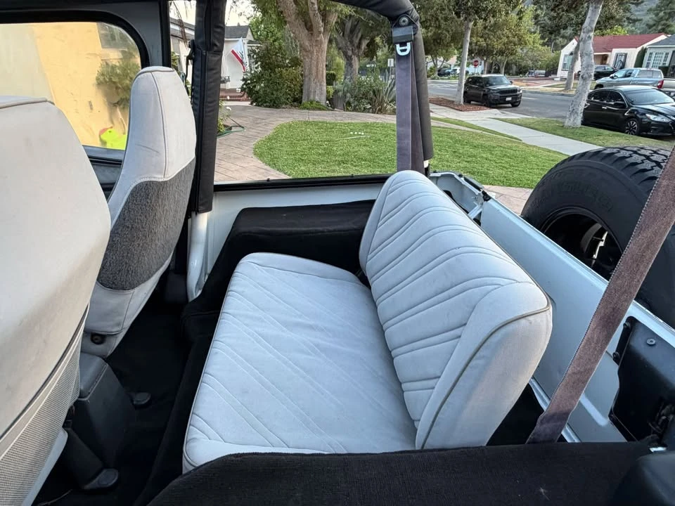 1993 Jeep YJ Wrangler - Image 13 of 19