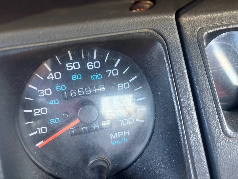 1993 Jeep YJ Wrangler - Image 8 of 12