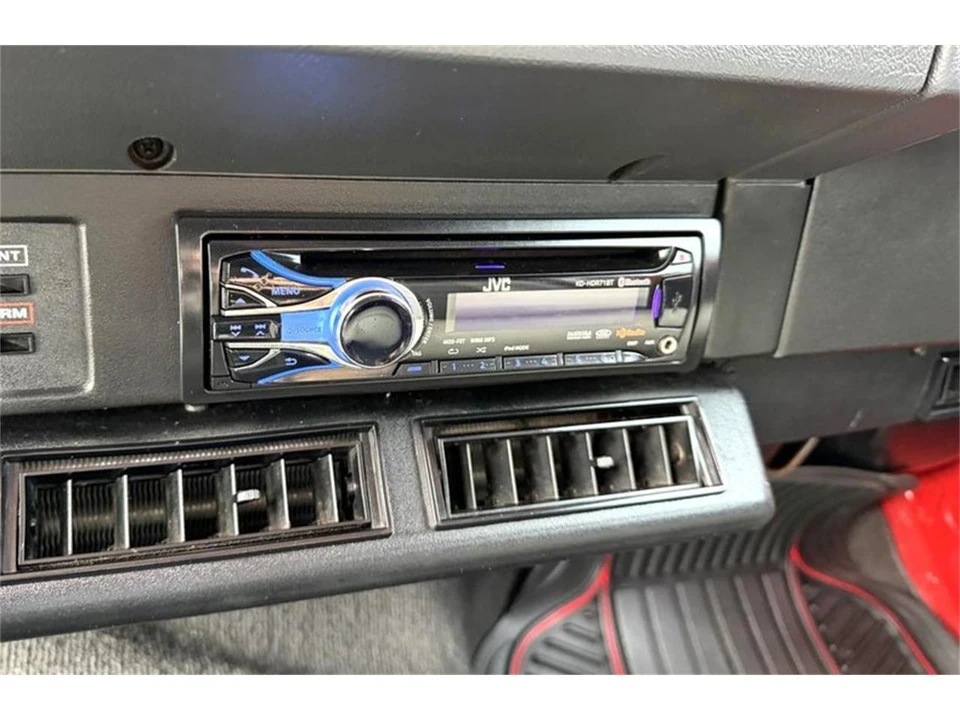 1993 Jeep YJ Wrangler - Image 12 of 19
