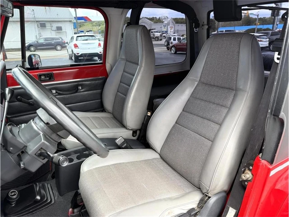 1993 Jeep YJ Wrangler - Image 11 of 19