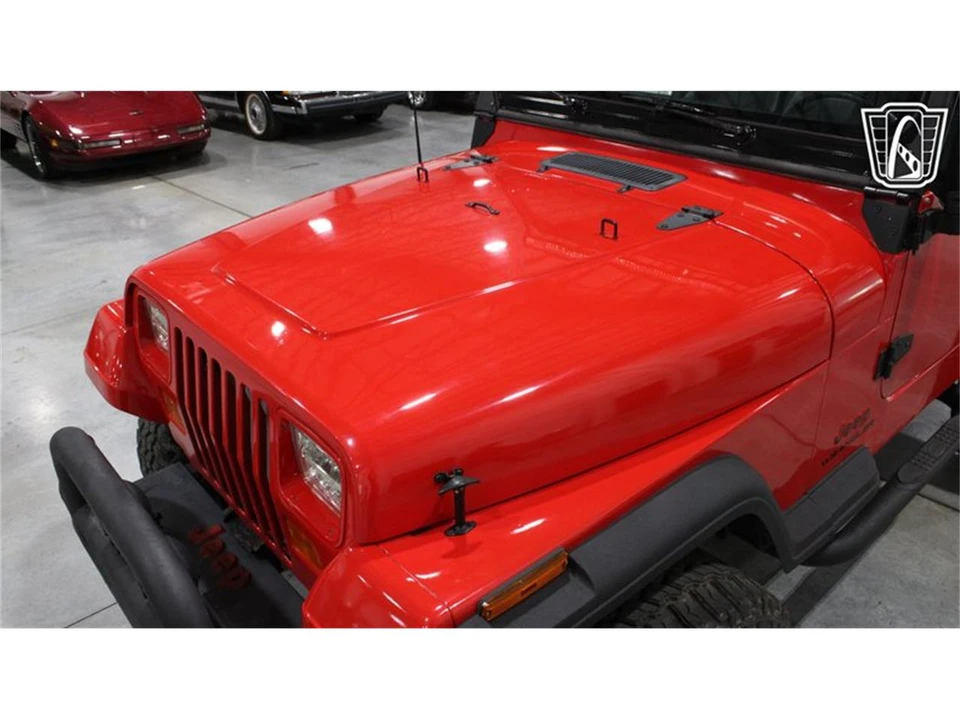 1993 Jeep YJ Wrangler - Image 24 of 31