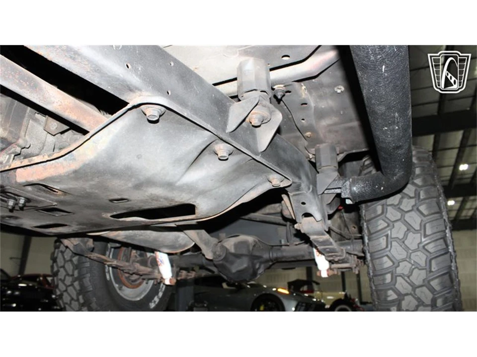 1993 Jeep YJ Wrangler - Image 6 of 31