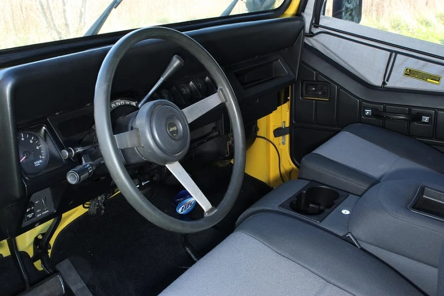 1993 Jeep YJ Wrangler - Image 4 of 12