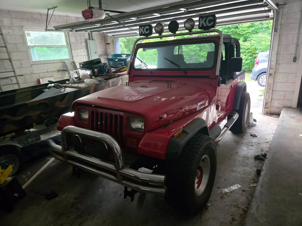 1993 Jeep YJ Wrangler - Image 2 of 3