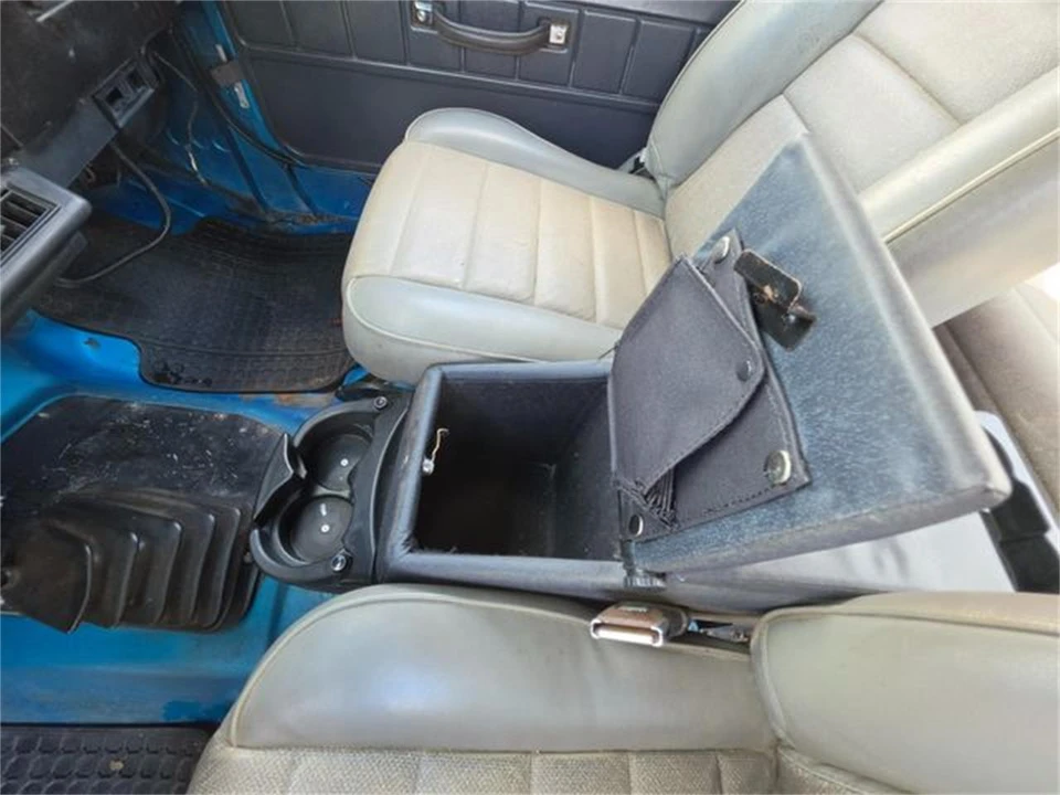 1993 Jeep YJ Wrangler - Image 27 of 31