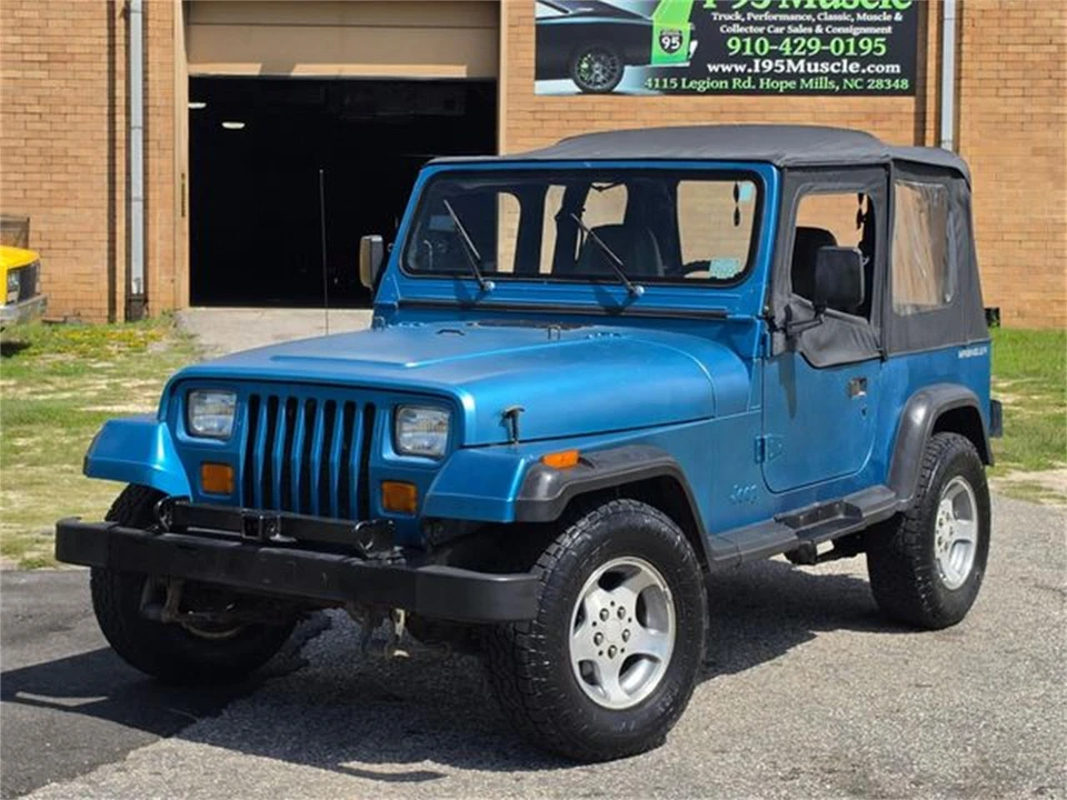 1993 Jeep YJ Wrangler - Image 13 of 31
