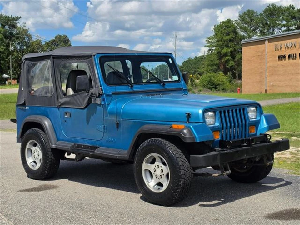 1993 Jeep YJ Wrangler - Image 5 of 31