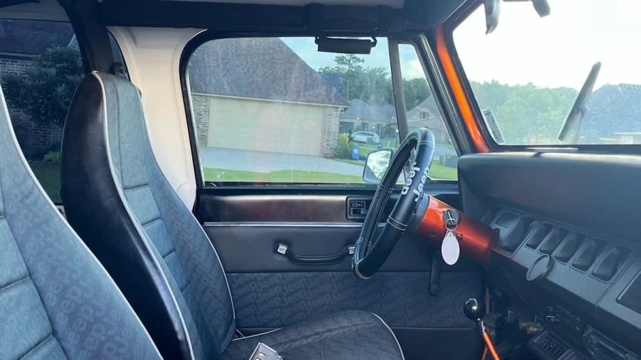 1993 Jeep YJ Wrangler - Image 6 of 8
