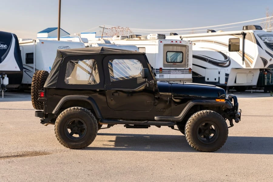 1993 Jeep YJ Wrangler - Image 2 of 31