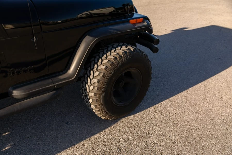 1993 Jeep YJ Wrangler - Image 20 of 31
