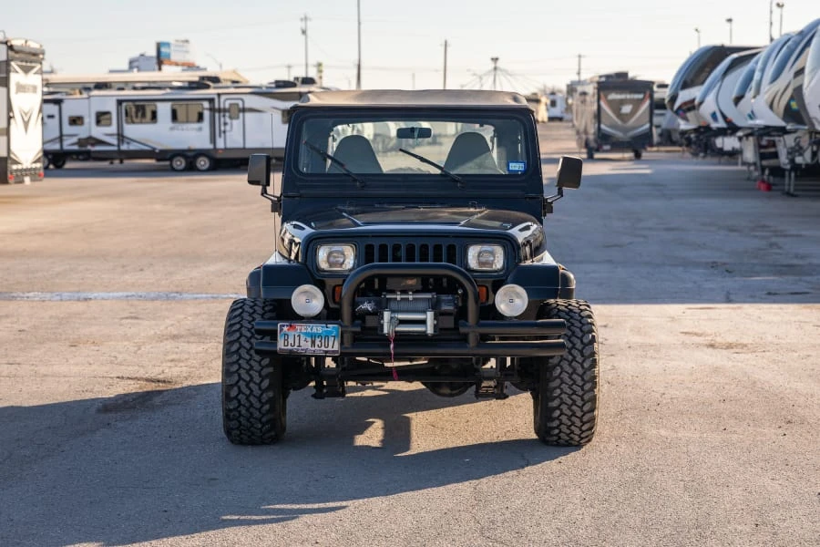 1993 Jeep YJ Wrangler - Image 4 of 31