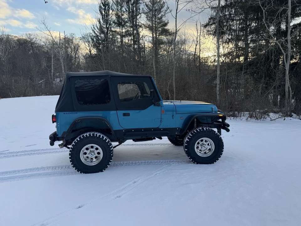 1993 Jeep YJ Wrangler - Image 6 of 21
