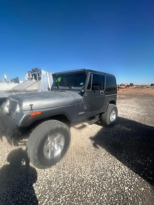 1993 Jeep YJ Wrangler - Image 6 of 7
