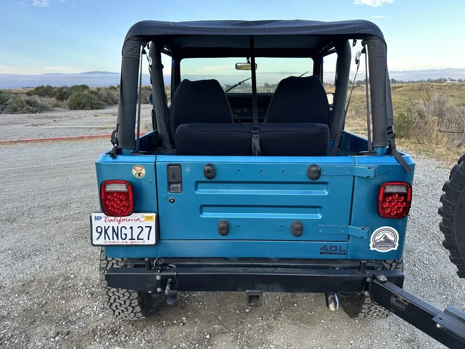 1993 Jeep YJ Wrangler - Image 27 of 31