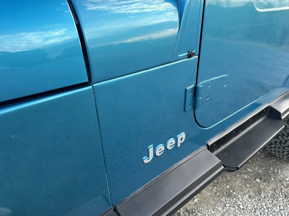1993 Jeep YJ Wrangler - Image 28 of 31