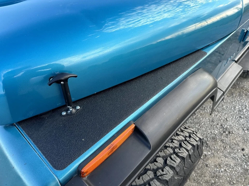 1993 Jeep YJ Wrangler - Image 12 of 31