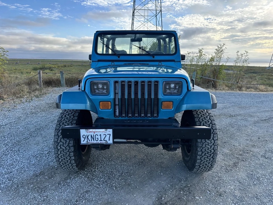1993 Jeep YJ Wrangler - Image 6 of 31