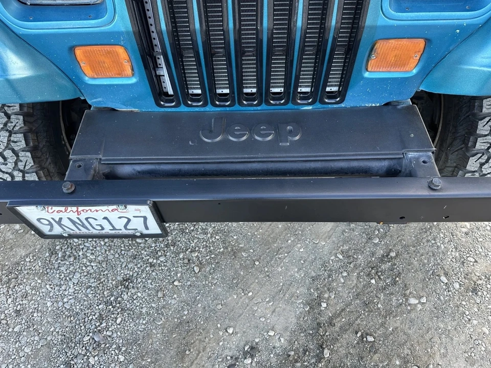 1993 Jeep YJ Wrangler - Image 25 of 31