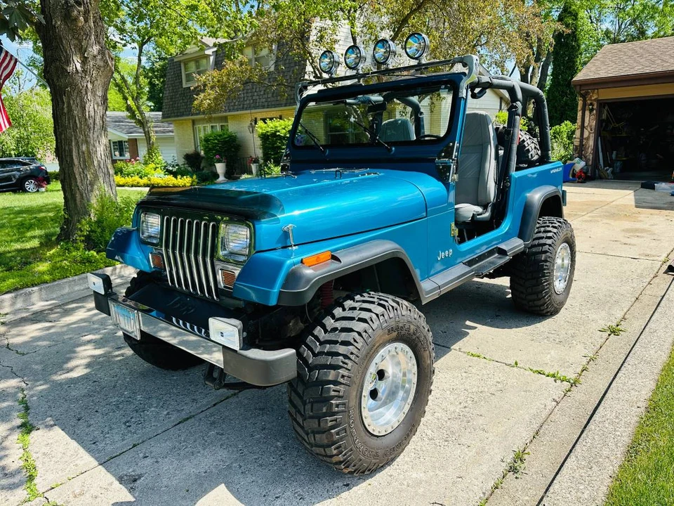 1993 Jeep YJ Wrangler - Image 12 of 13