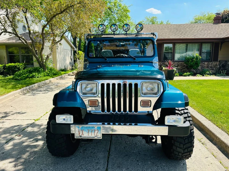 1993 Jeep YJ Wrangler - Image 11 of 13