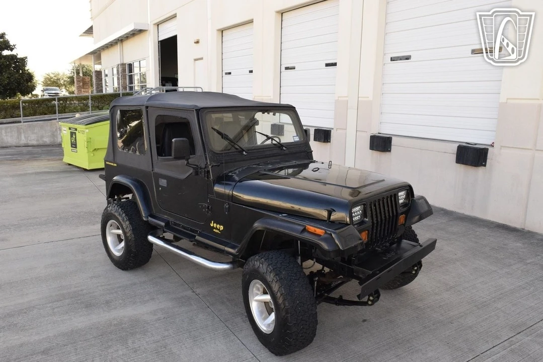 1993 Jeep YJ Wrangler - Image 20 of 21