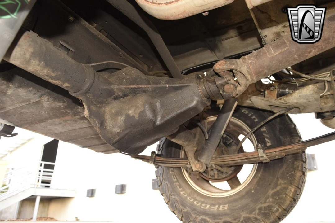 1993 Jeep YJ Wrangler - Image 18 of 21