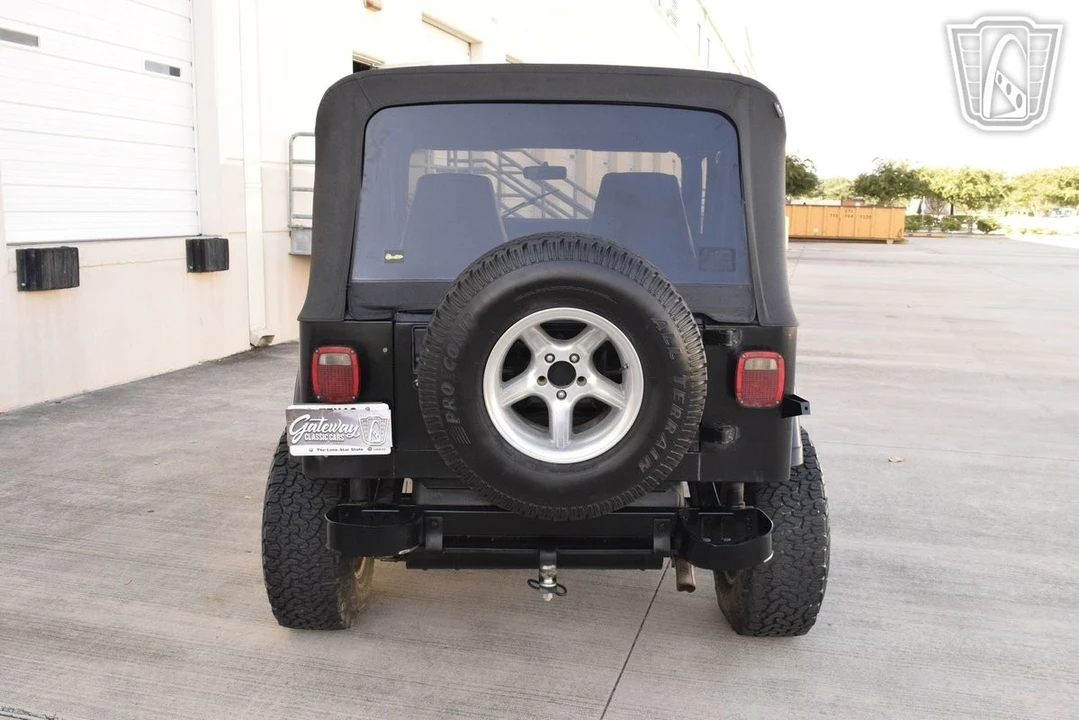 1993 Jeep YJ Wrangler - Image 12 of 21