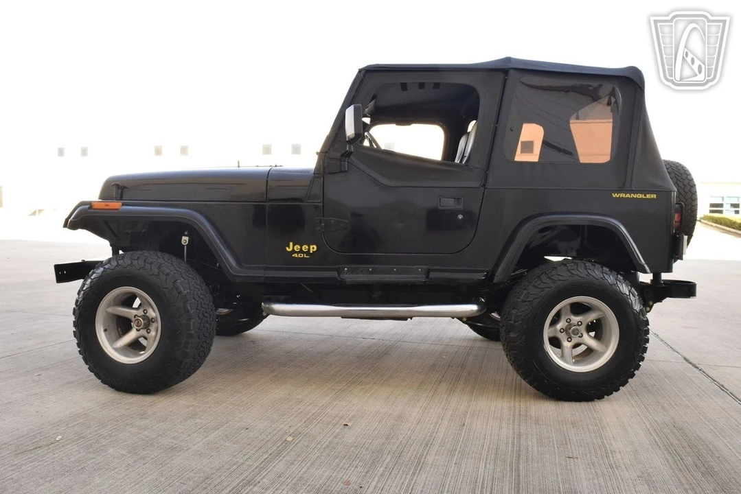 1993 Jeep YJ Wrangler - Image 6 of 21