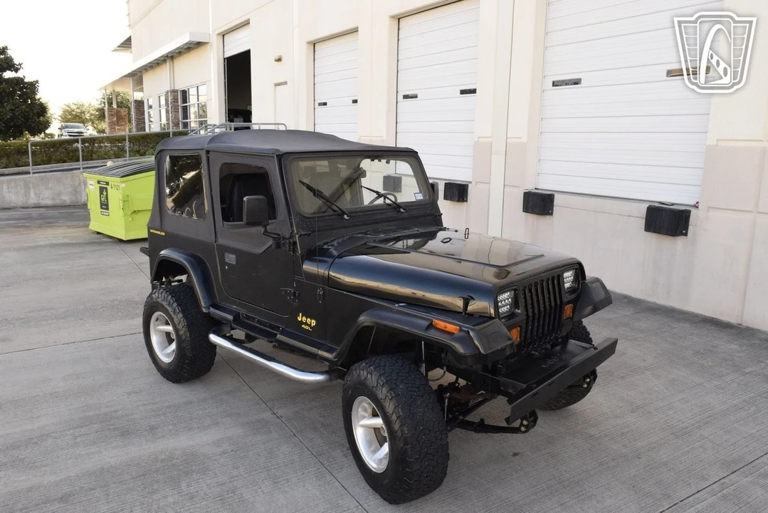 1993 Jeep YJ Wrangler - Image 19 of 21