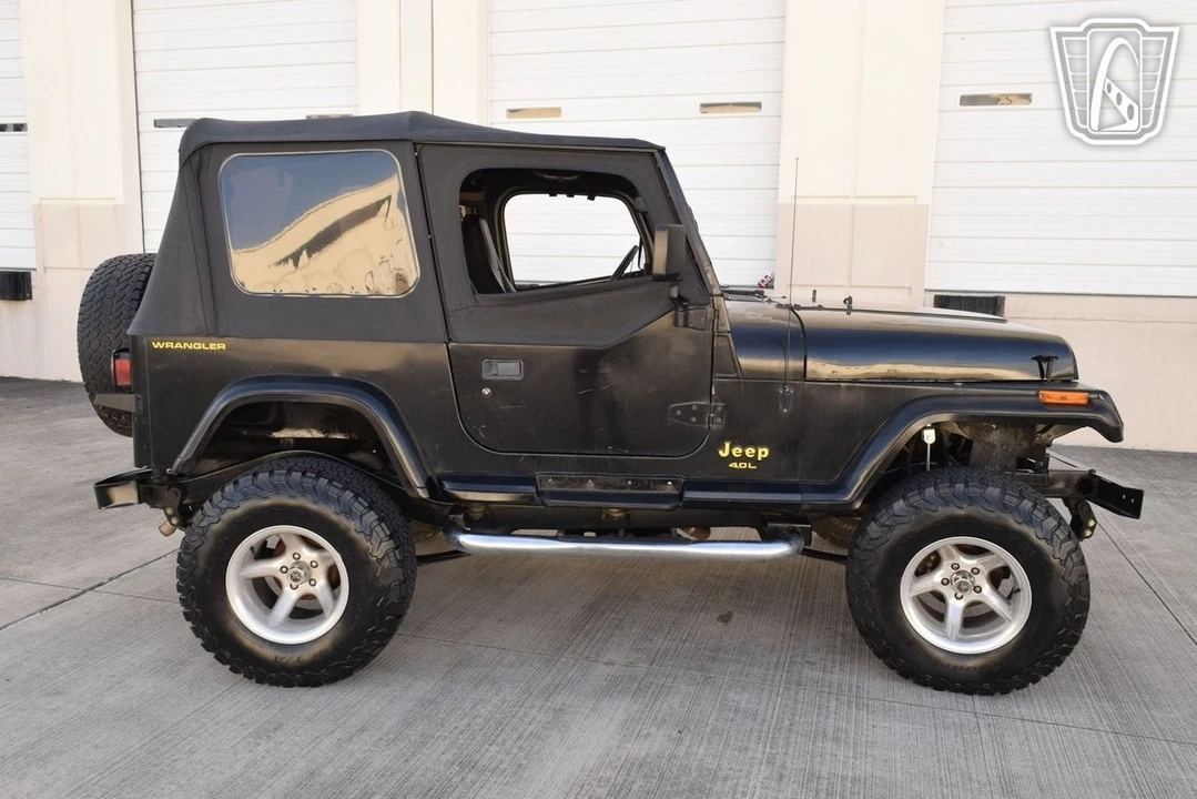 1993 Jeep YJ Wrangler - Image 18 of 21