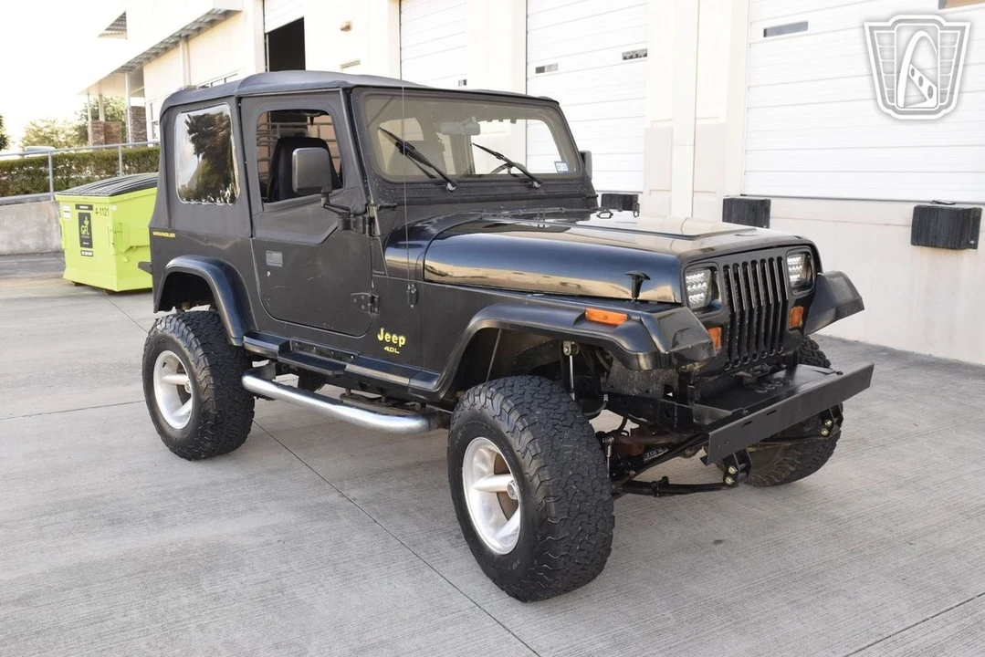 1993 Jeep YJ Wrangler - Image 20 of 21