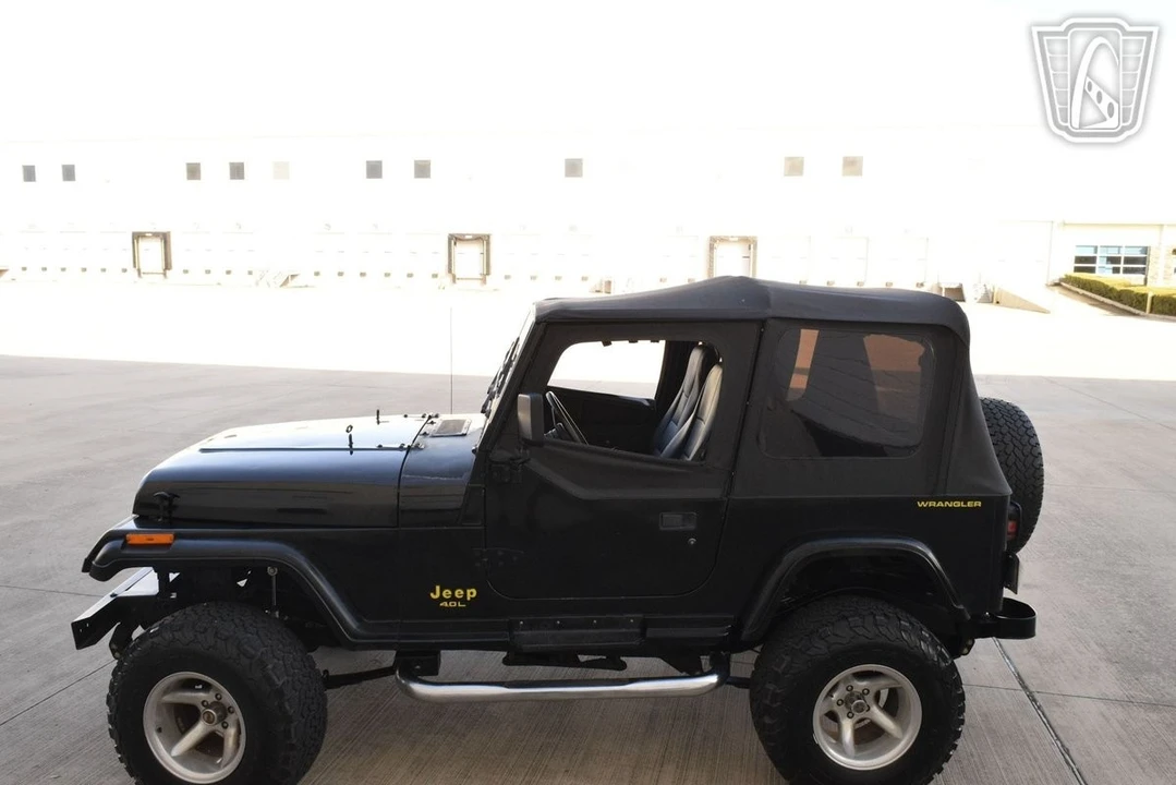 1993 Jeep YJ Wrangler - Image 4 of 21