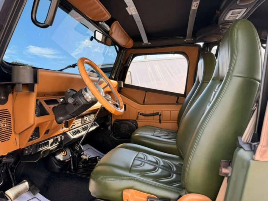 1993 Jeep YJ Wrangler - Image 19 of 31