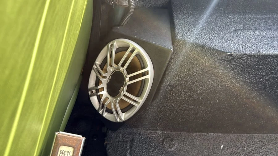 1993 Jeep YJ Wrangler - Image 13 of 31