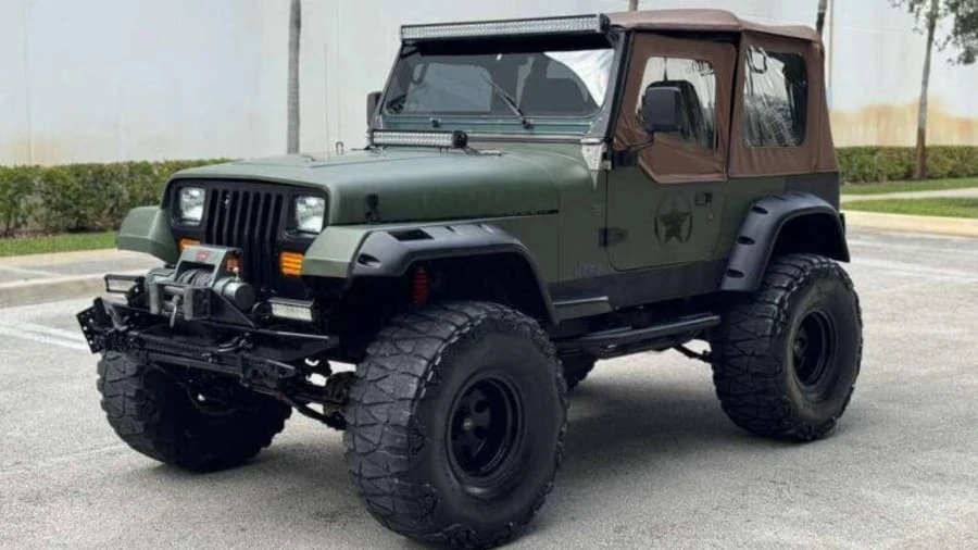 1993 Jeep YJ Wrangler - Image 4 of 31