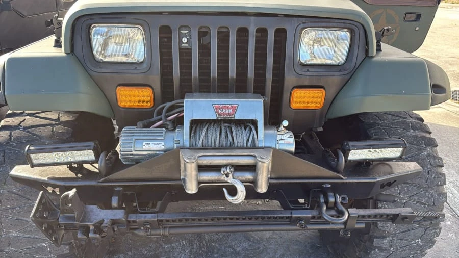 1993 Jeep YJ Wrangler - Image 16 of 31