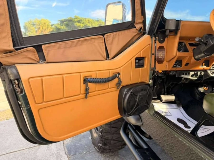 1993 Jeep YJ Wrangler - Image 20 of 31