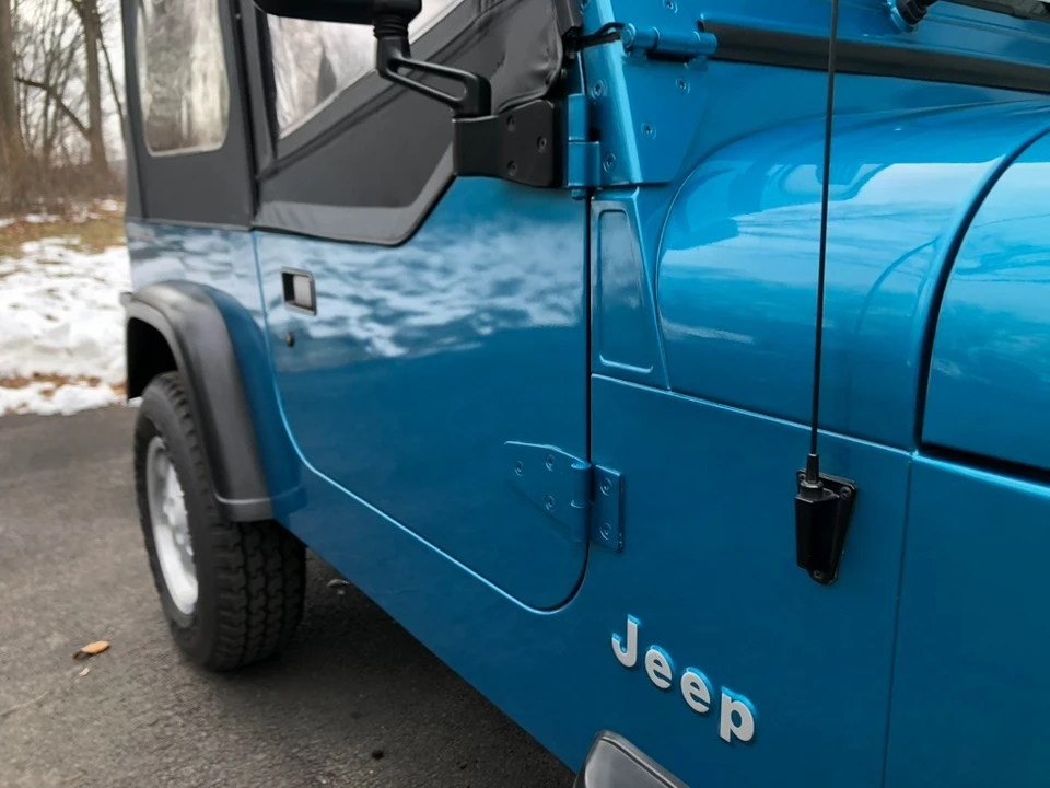 1993 Jeep YJ Wrangler - Image 17 of 21