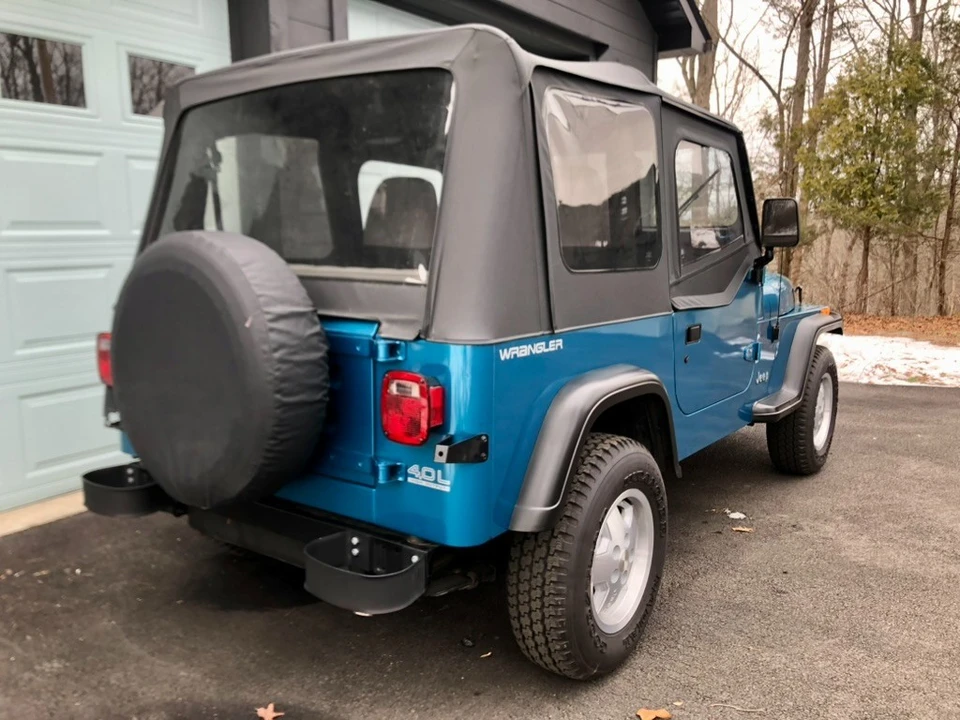 1993 Jeep YJ Wrangler - Image 15 of 21