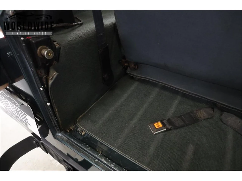 1993 Jeep YJ Wrangler - Image 24 of 31