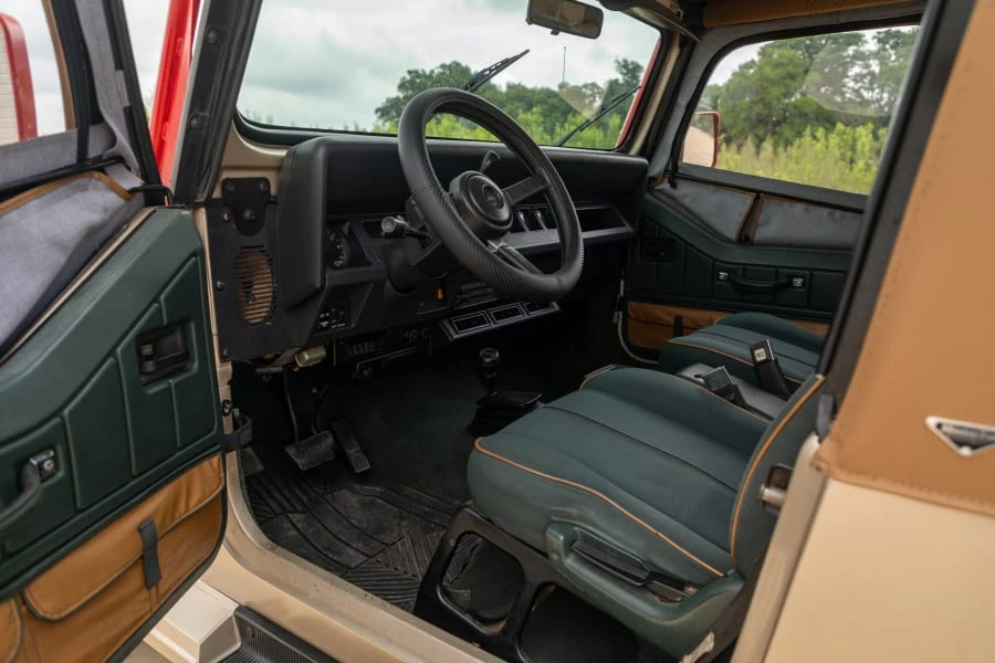 1993 Jeep YJ Wrangler - Image 23 of 27