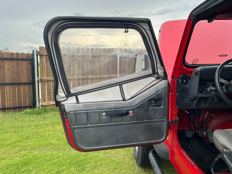 1993 Jeep YJ Wrangler - Image 9 of 21