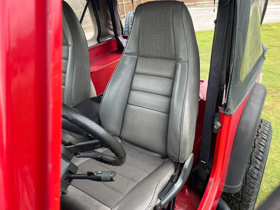 1993 Jeep YJ Wrangler - Image 11 of 21