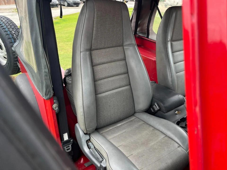 1993 Jeep YJ Wrangler - Image 18 of 21