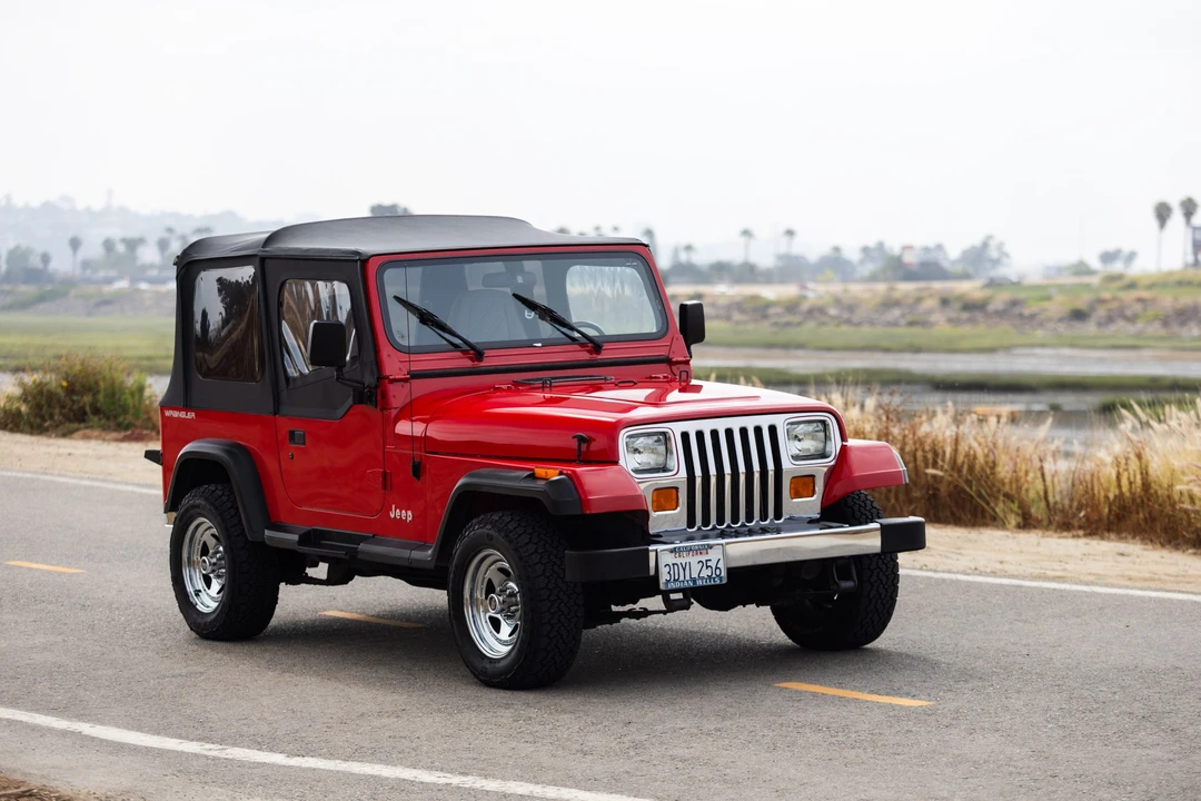 1993 Jeep YJ Wrangler - Image 13 of 31
