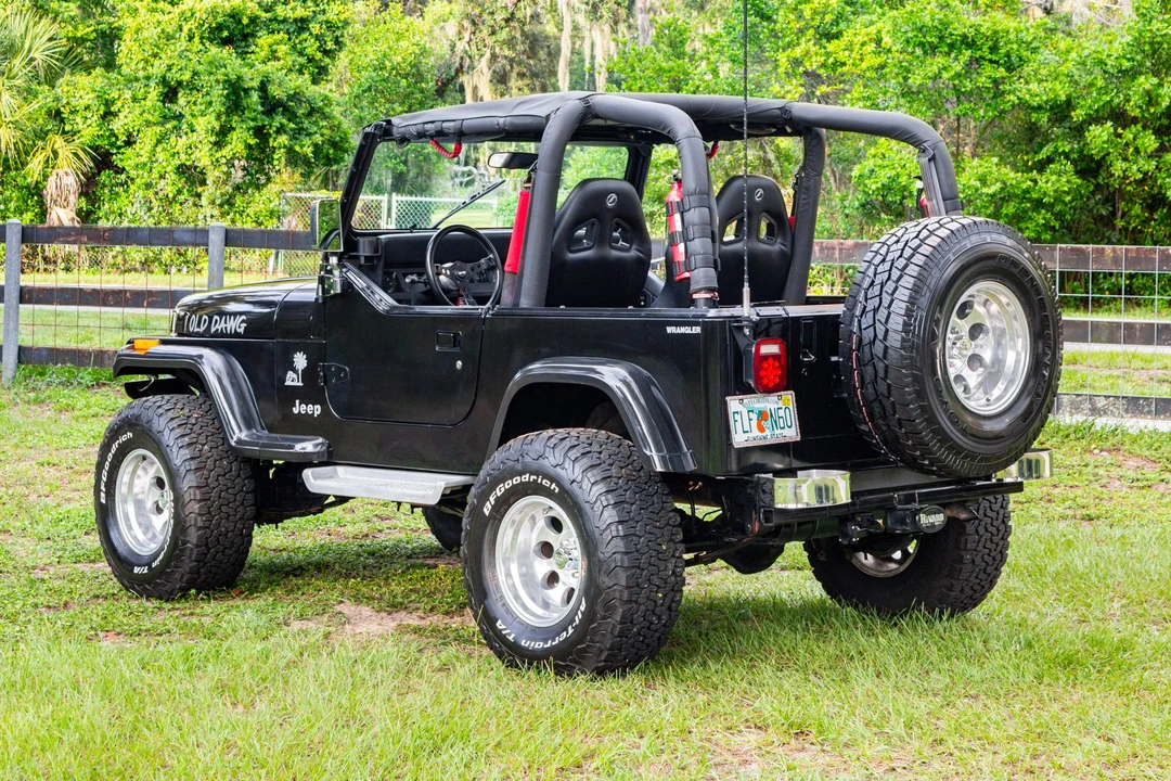 1993 Jeep YJ Wrangler - Image 4 of 31