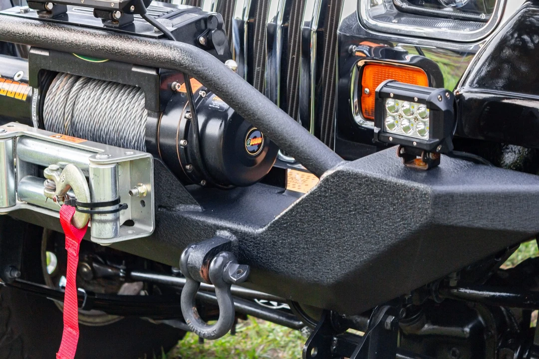 1993 Jeep YJ Wrangler - Image 23 of 31