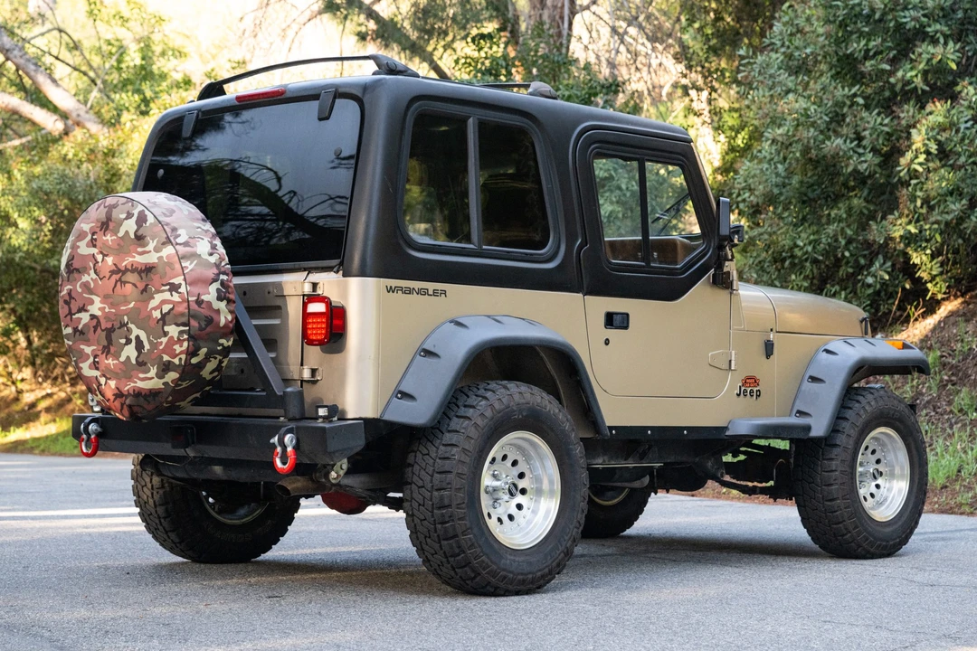 1993 Jeep YJ Wrangler - Image 6 of 31