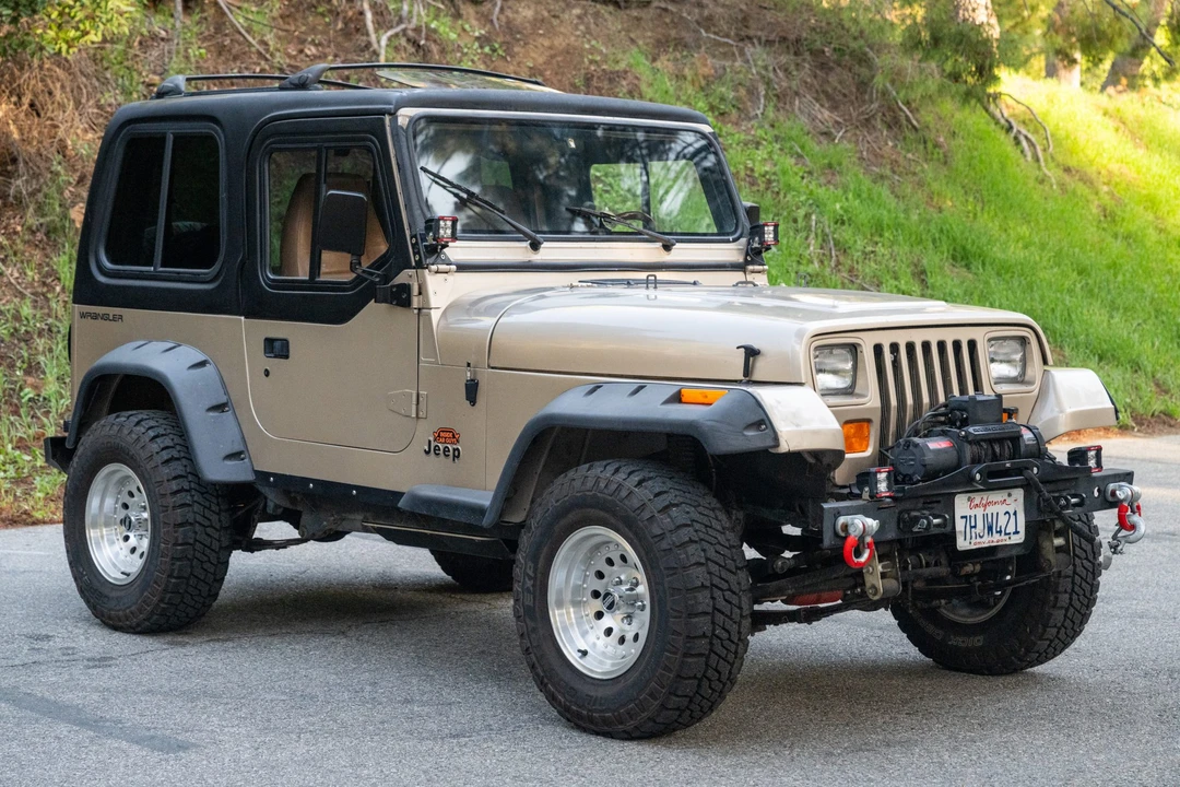 1993 Jeep YJ Wrangler - Image 4 of 31